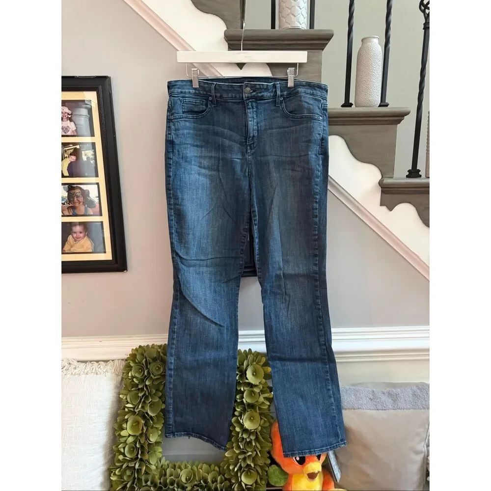 NYDJ Marilyn Straight Cut Jeans sz 16 EUC